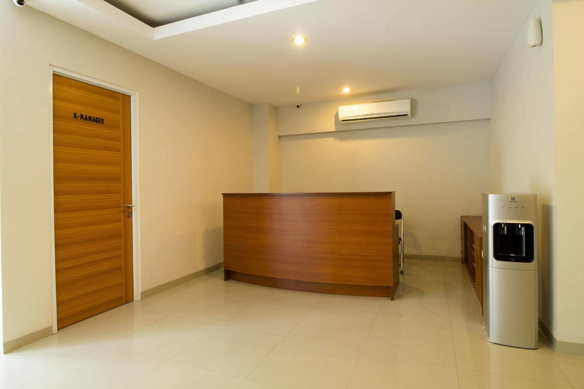 Reddoorz Plus @ Setiabudi Tengah Jacarta Exterior foto